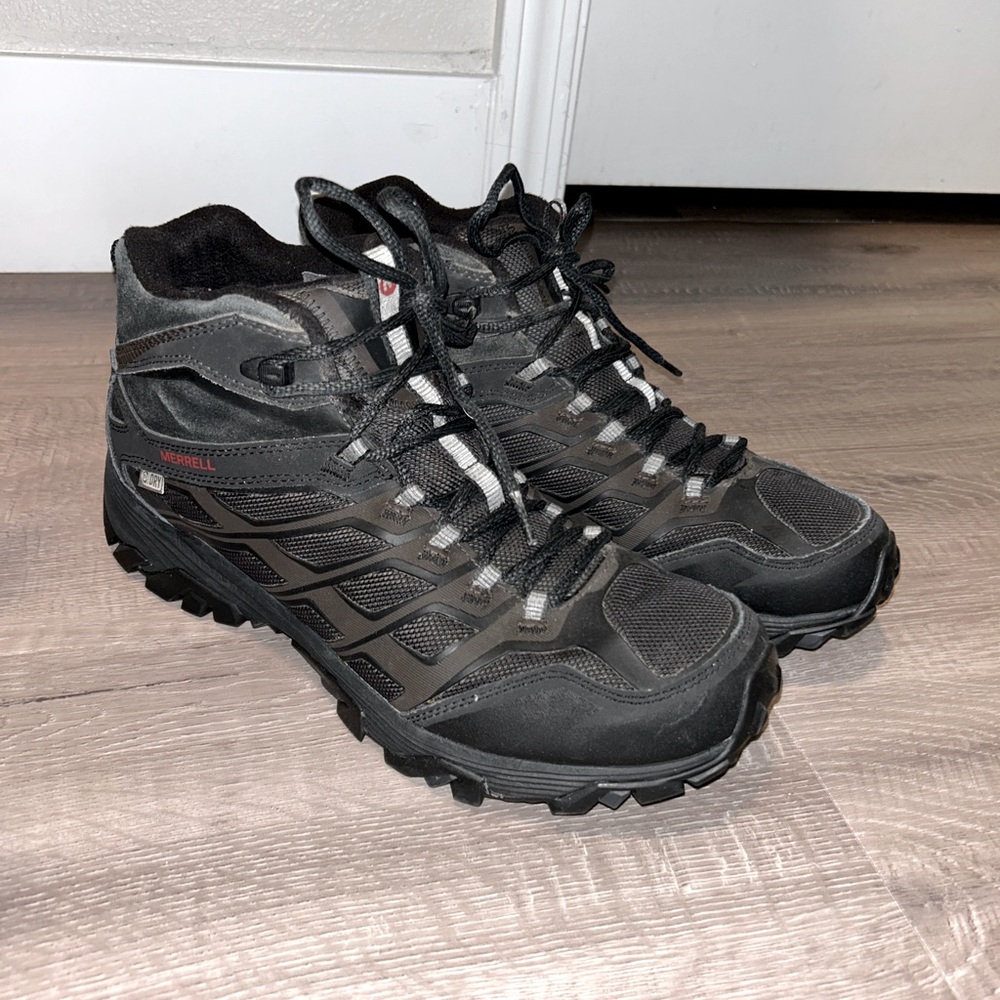 Merrell MOAB FST Ice +Select Dry Arctic Grip Mid Hiking Boots